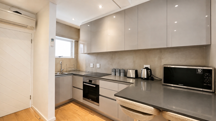 1 Bedroom Property for Sale in Mouille Point Western Cape